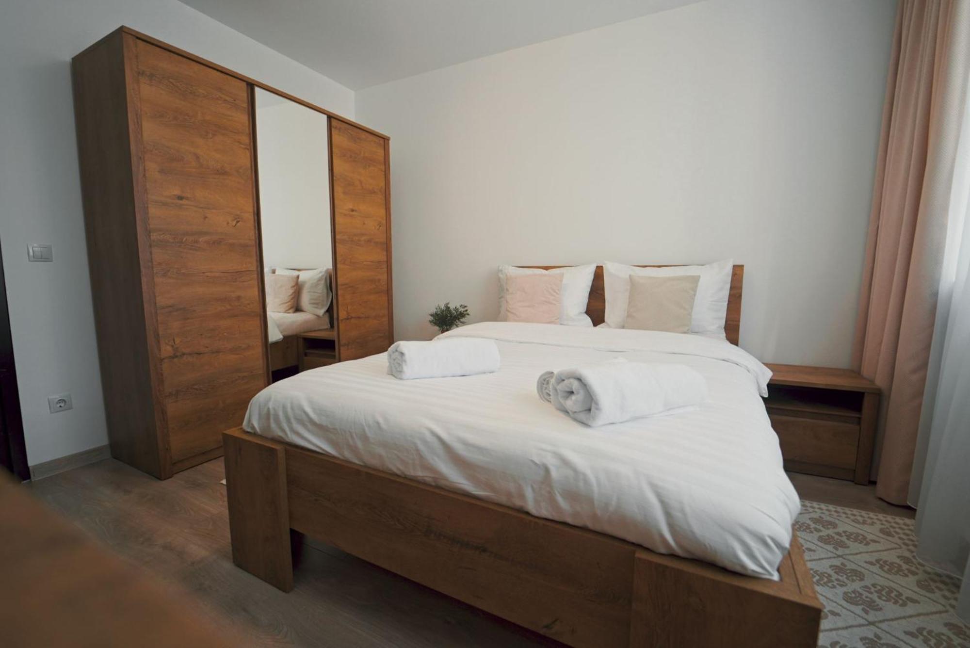 Luxury Apartament Ultracentral Of Suceava Esplanada Bagian luar foto