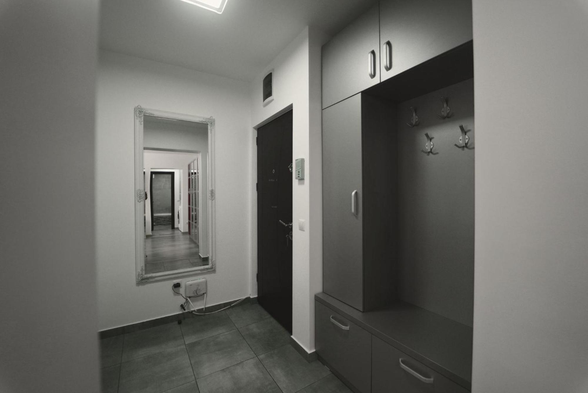 Luxury Apartament Ultracentral Of Suceava Esplanada Bagian luar foto