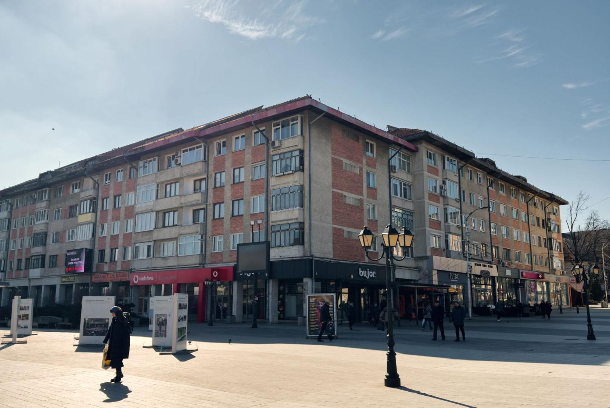 Luxury Apartament Ultracentral Of Suceava Esplanada Bagian luar foto